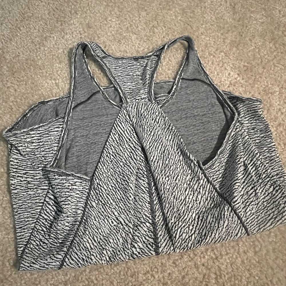 Lululemon tank, size 4